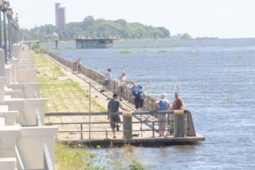 Importante crecida del río Paraná