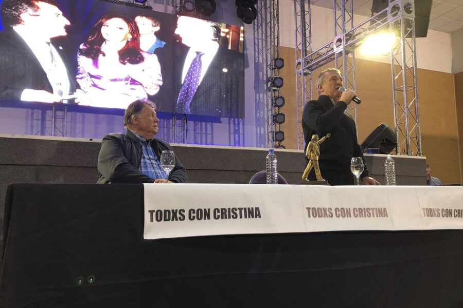 Candidatos no evitan a Urribarri