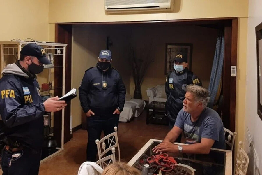 (Mediático entrerriano) La Justicia espera indagar hoy a “Teto” Medina: las pericias a los celulares serán clave