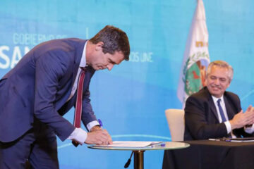 Alberto felicitó a Cresto por su gestión en el ENOHSA