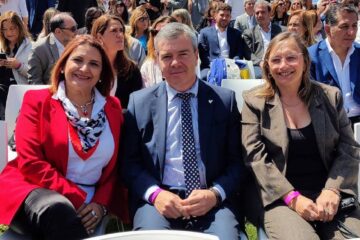 Una sola funcionaria mostró que estuvo en la asunción de las ministras