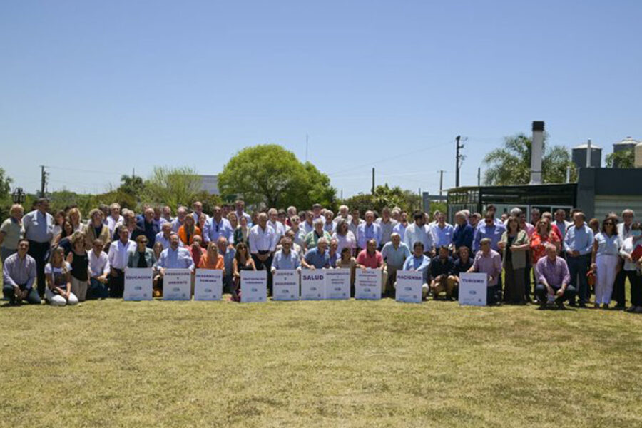 Frigerio lanzó sus equipos técnicos