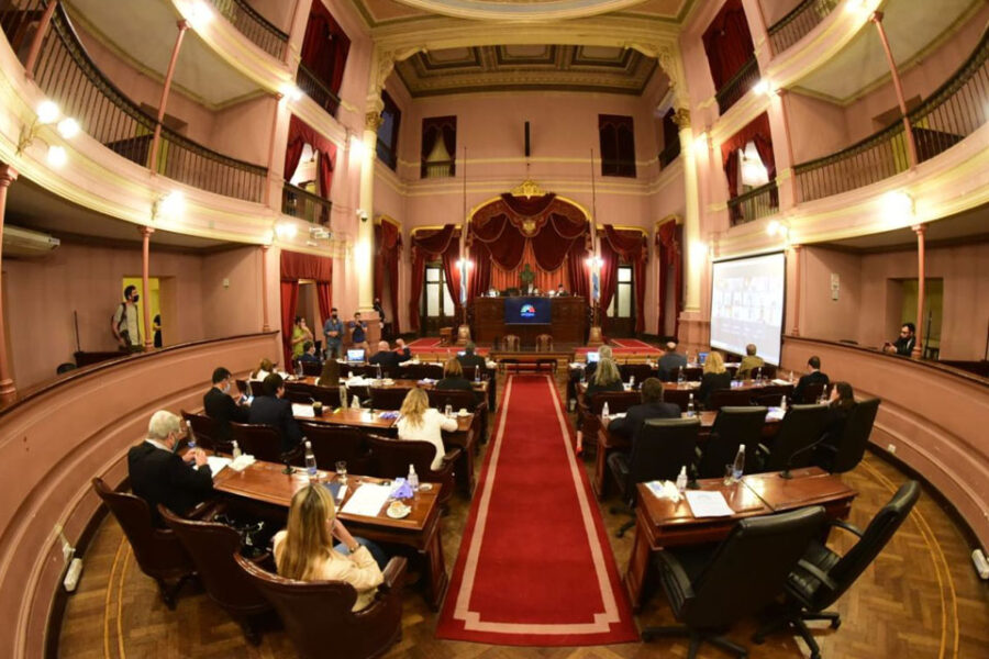 El oficialismo da señales de cómo será el cronograma electoral