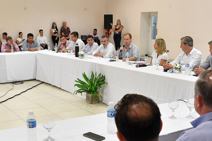 Bordet con intendentes del PJ en San José