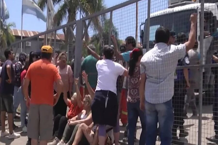 La Justicia imputó a ocho sindicalistas por impedir la recolección de basura en Paraná