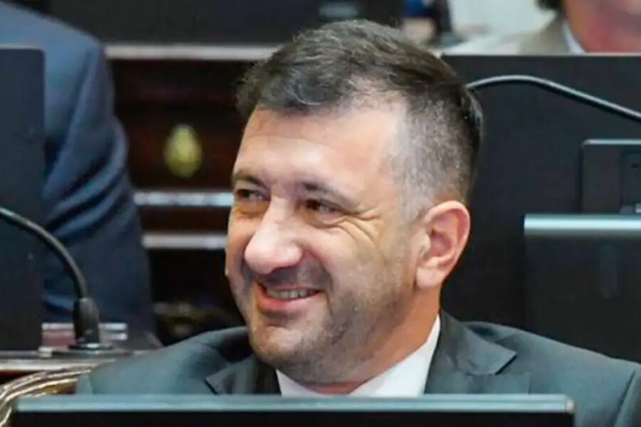 Avanza en el senado el proyecto de Kueider para bajar tarifas