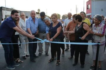 Se inauguró la traza de asfaltar de Barrio El Brillante