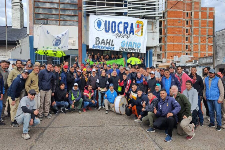 Giano recibió también el respaldo de la UOCRA