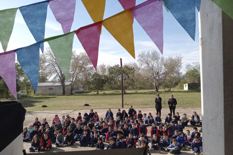 Ciclo de títeres y narraciones para las infancias