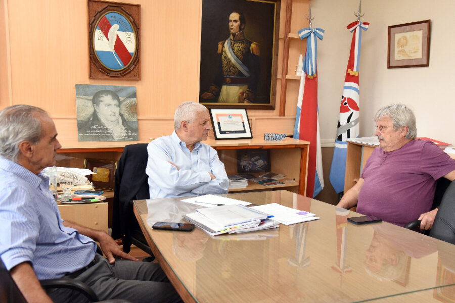 Lauritto recibió a integrantes de la recordada Agrupación Vocal del Histórico