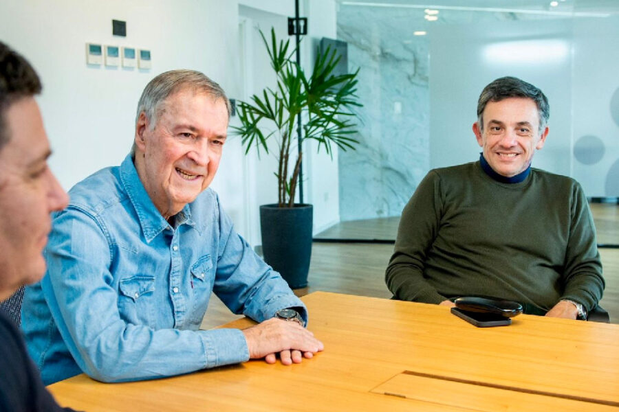 Oliva también refuerza vínculos con Schiaretti