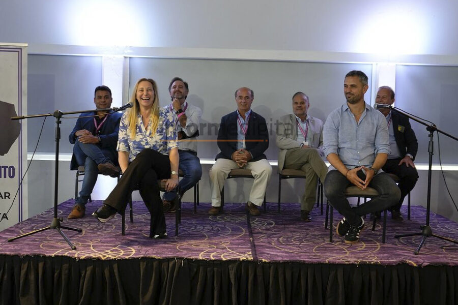 Más de la visita de Karina Milei: los que se quedaron sin foto y un escrache