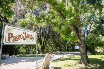 Con gastronomía y espectáculos, la Municipalidad inaugura la puesta en valor del Paseo Jardín